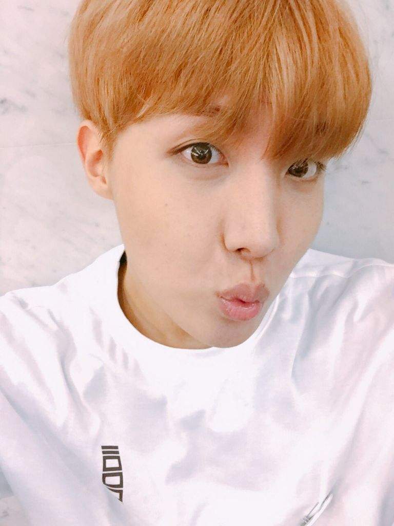 J-Hope selca collection | BTS ARMY’s AMINO Amino