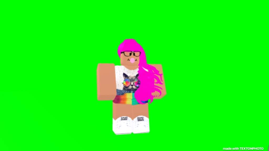 Can Someone Greenscreen This For Me Roblox Amino