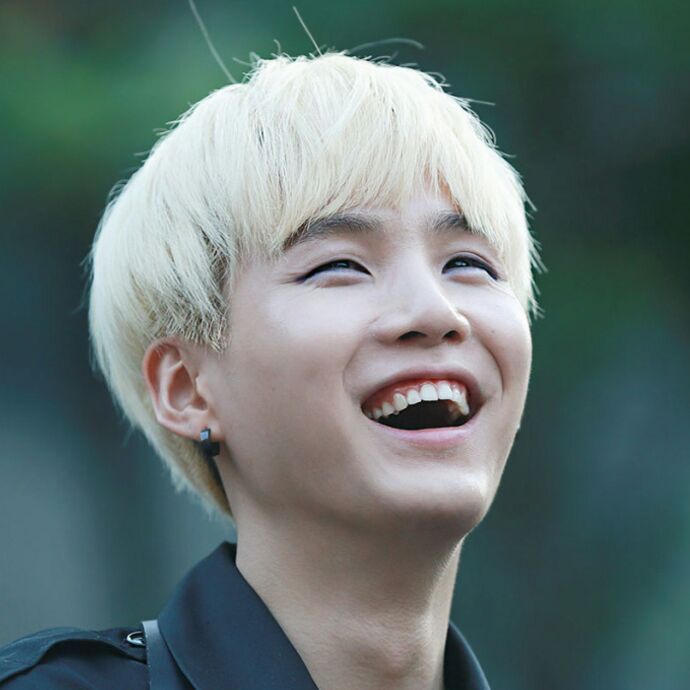 Bts Suga Gummy Smile: Suga's Gummy Smiles.