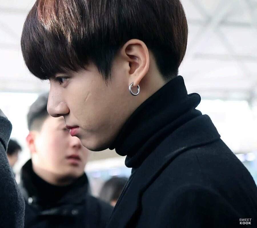 Guys i'm in love with jungkook's earrings and i wanna get them , ...