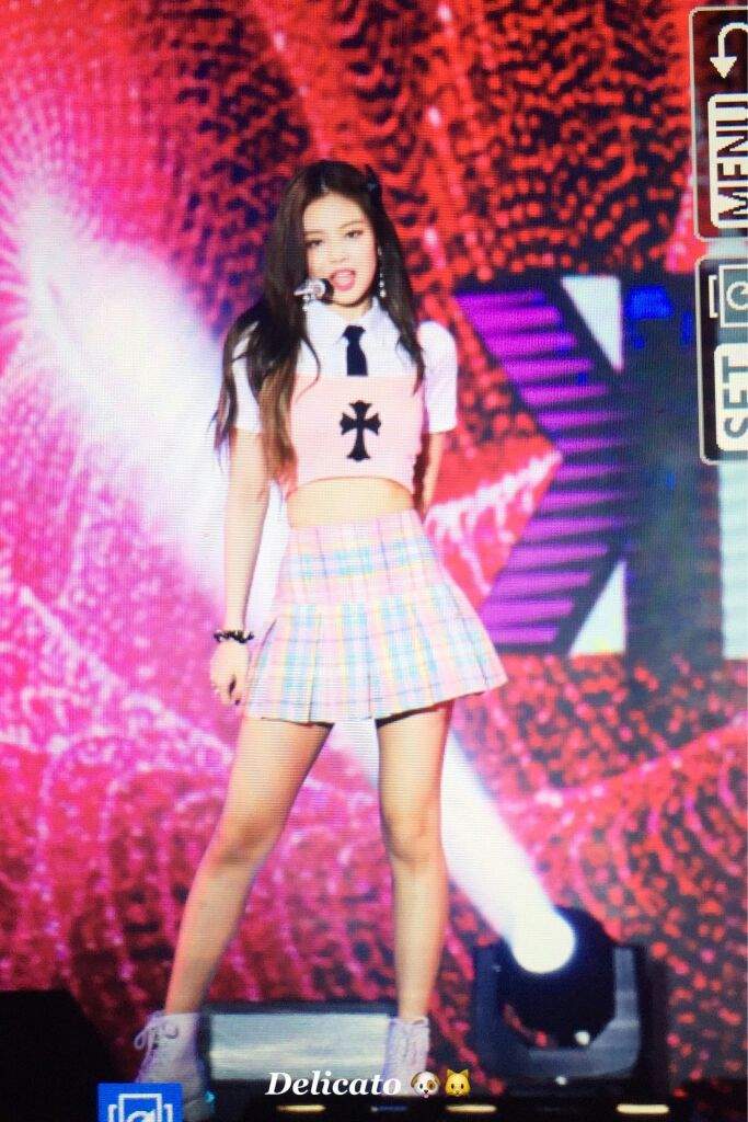 (Updated) JENNIE AT ULSAN SUMMER FESTIVAL | Kim Jennie Amino - 683 x 1024 jpeg 104kB