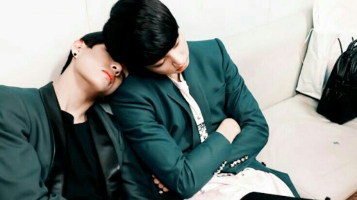 Kookv / Vkook | •K-Pop• Amino