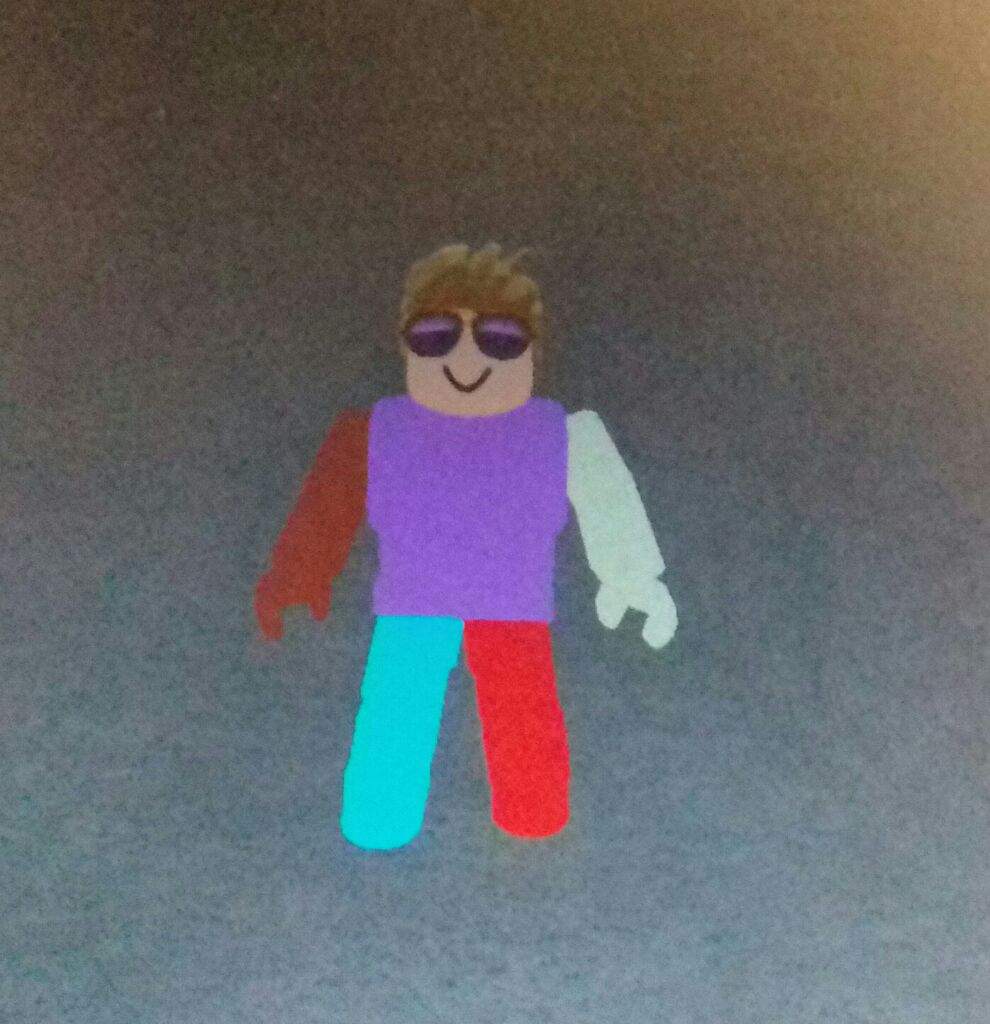 escapa del guest gigante en roblox