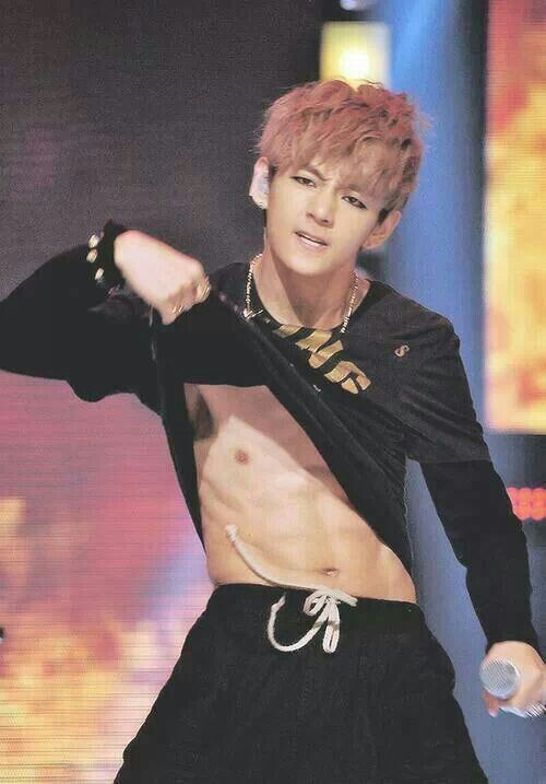 BTS abs/shirtless!!!! 😍😍😍 | ARMY's Amino