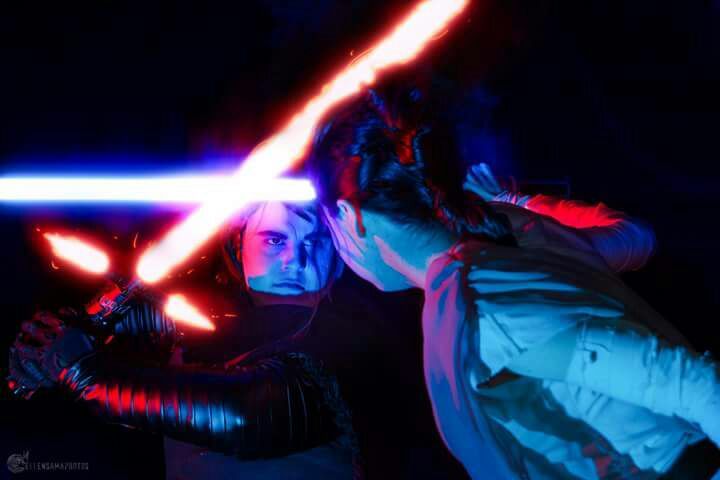 Rey and Kylo Ren | Cosplay Amino