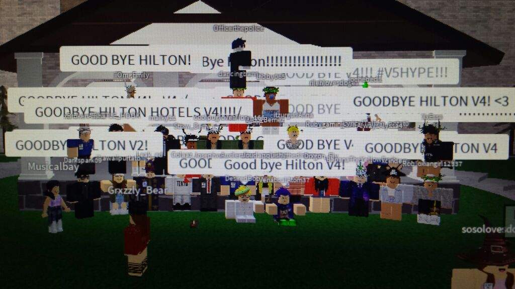 Hilton Hotels V4 Ending Celebration Group Picture Roblox Amino - hilton hotel roblox game
