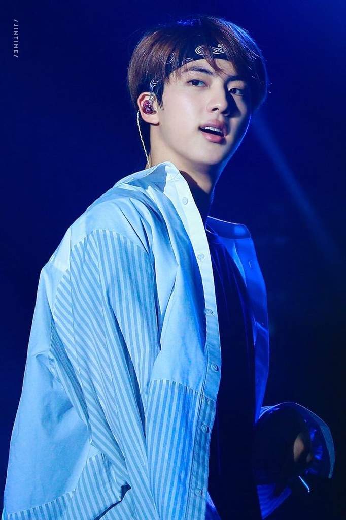 jin blue shirt