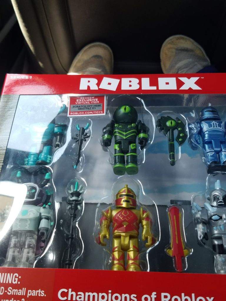 Roblox Toys Roblox Amino - champions of roblox series 1 redcliff elite commander mini figure