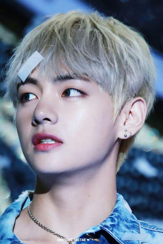 so hotttt | Kim Taehyung Amino