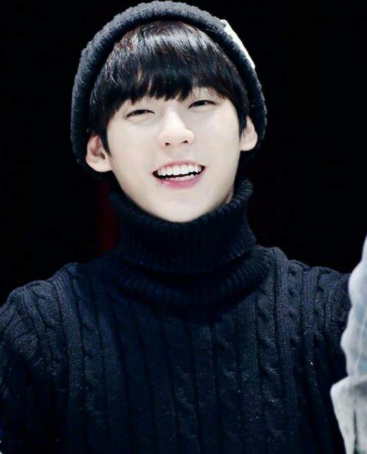 Baby monster kpop. Lee Minhyuk BTOB улыбка. Minhyuk BTOB cute. Botob.