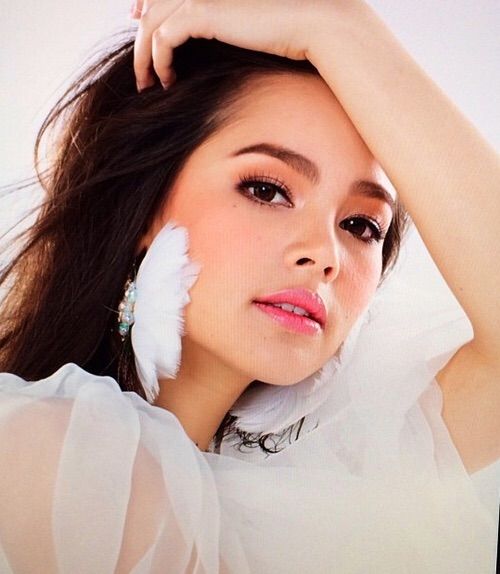 Yaya Urassaya Sperbund ~ Thai Actress | Girls Amino 💚 Amino