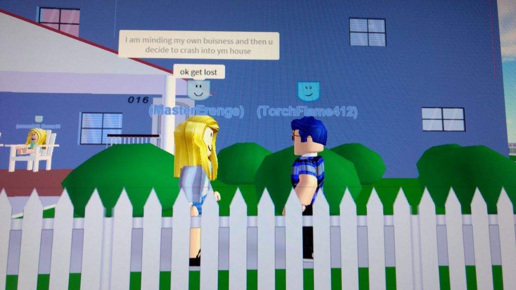 I Crashed In This Girls House And She Got Mad Lol Roblox Amino - fence post roblox