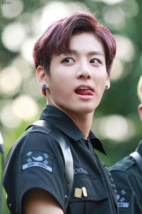 Jungkook's forehead needs to make a comeback | ARMY's Amino