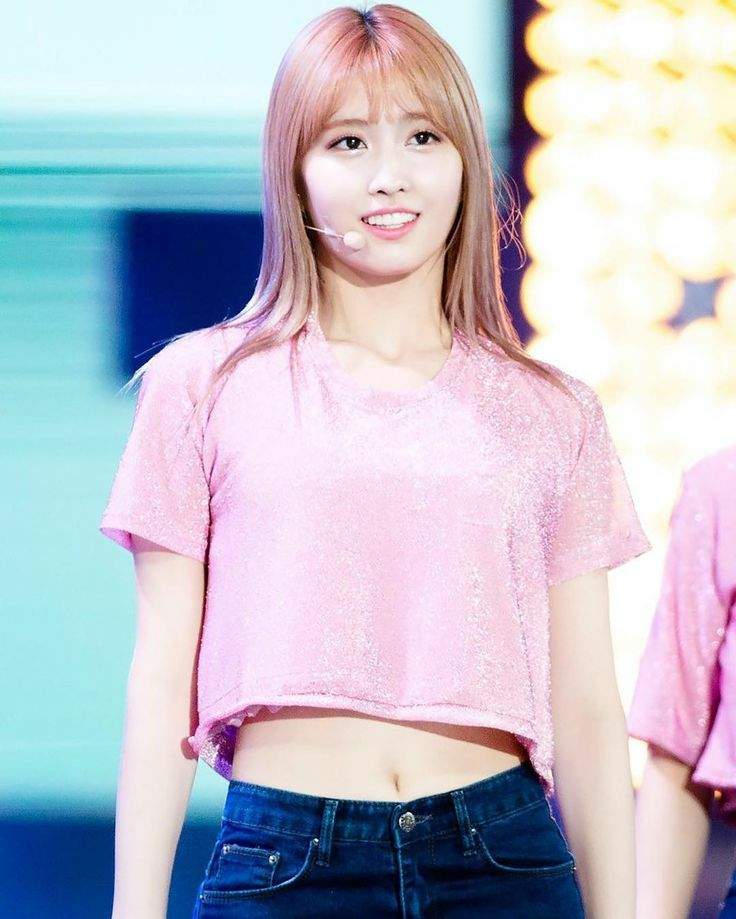 Colour your bias Challenge // Momo 😍 | Twice (트와이스)ㅤ Amino