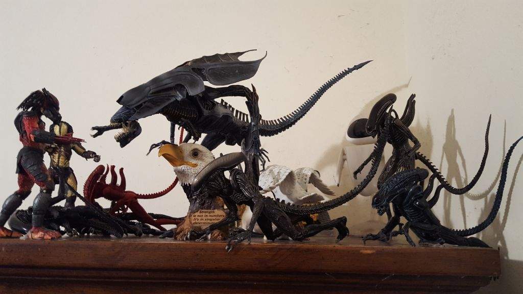 neca alien diorama