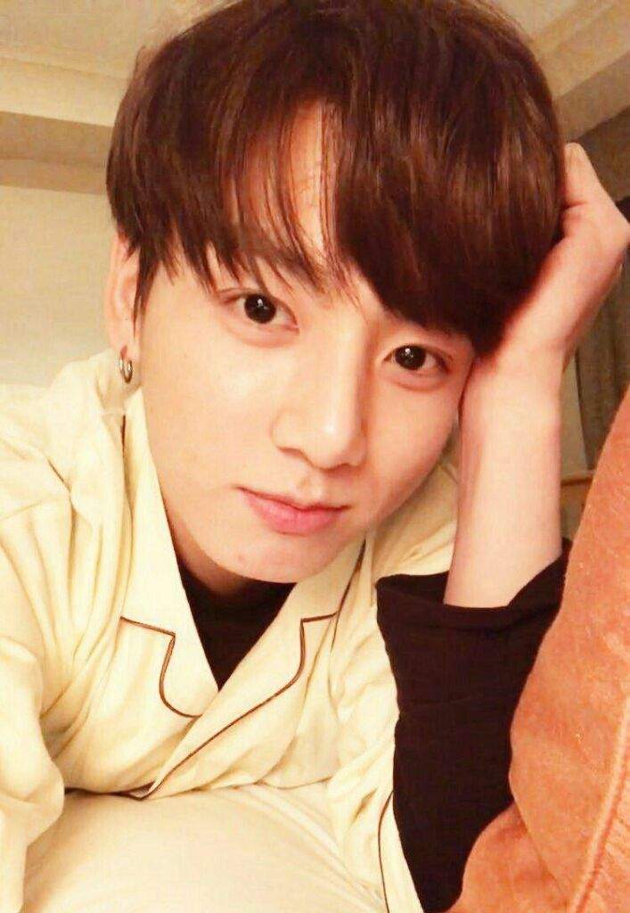 Jungkook selfies without makeup | ARMY's Amino