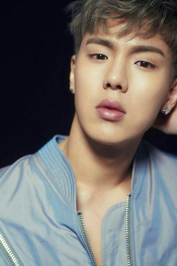 son hyunwoo shownu monbebe amino son hyunwoo shownu monbebe amino
