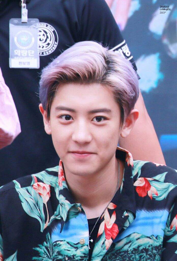 This is your Chanyeol in Kokobop fansign | EXO (엑소) Amino