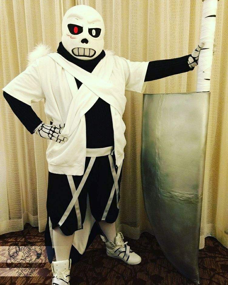 Косплей дрима. Кросс Санс. Undertale Cosplay Cross Sans. Кросс Санс косплей. Костюм кросс Санса.