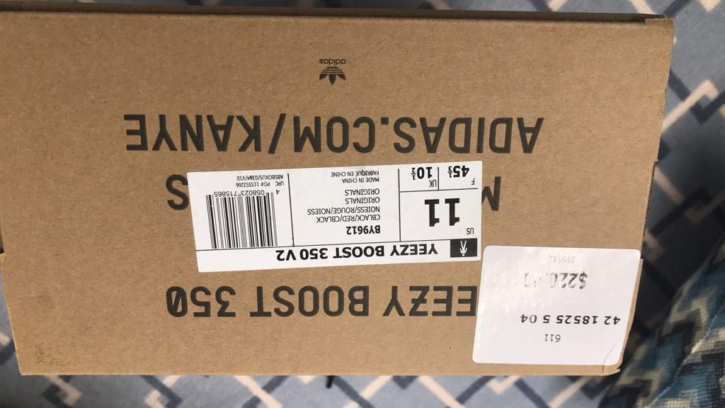 Adidas Yeezy V2 'Bred' Black ShoRoblox rts