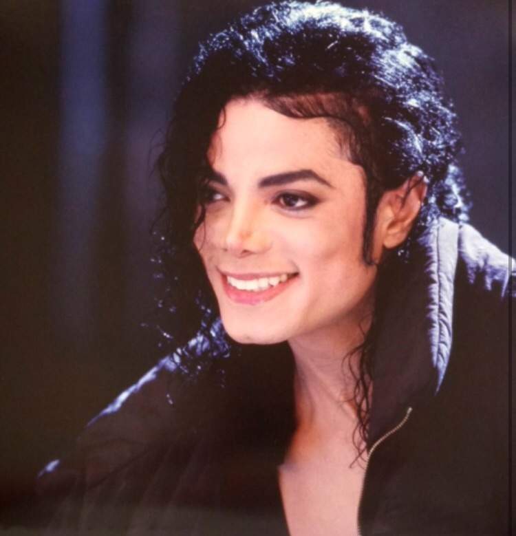 Michael Jackson 30 Day Challenge: Day 29 | Michael Jackson⠀ Amino