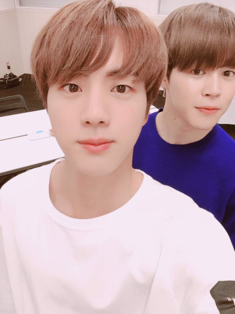 Jin & Jimin twitter update | 🌸jinmin🌸 Amino