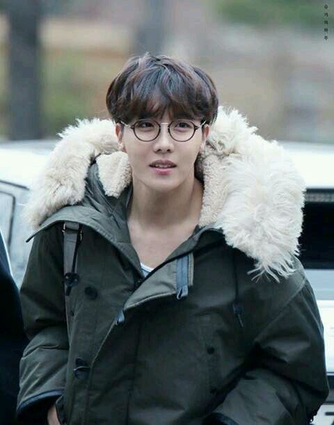 DIA 1 J HOPE con lentes | ARMY's Amino Amino