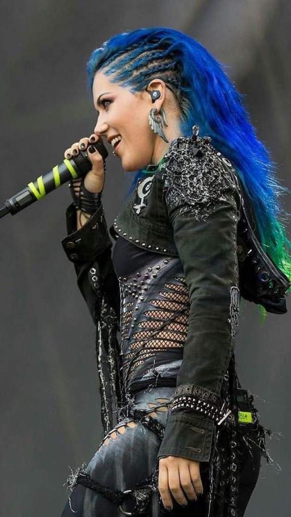 Alissa White Gluz | Wiki | Metal Amino