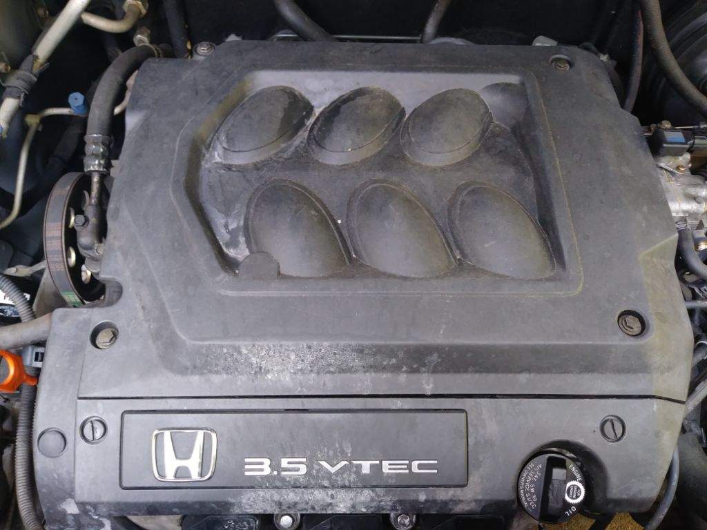 DIY Valve Cover Gasket on a Honda J series | Garage Amino