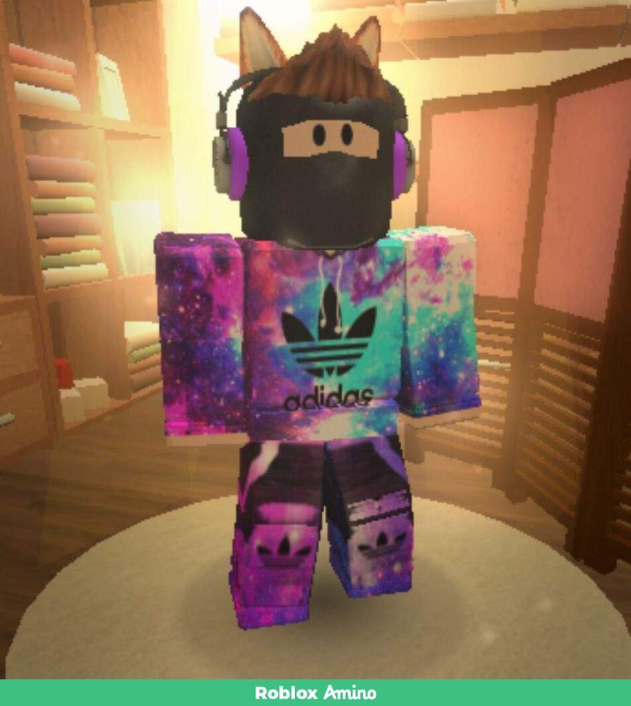 Okay Guys Checking Your Oufits And Gonna Draw It Roblox Amino - cool guy roblox