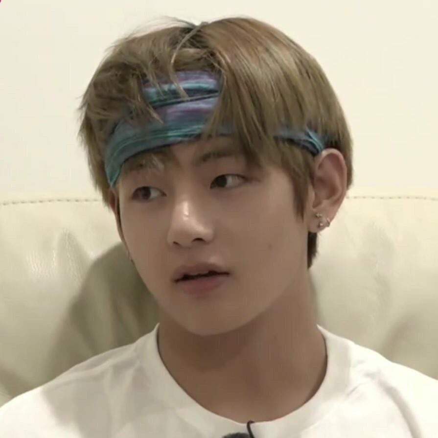 Barefaced Kim Taehyung is my favorite Taehyung💞 | ARMY's Amino