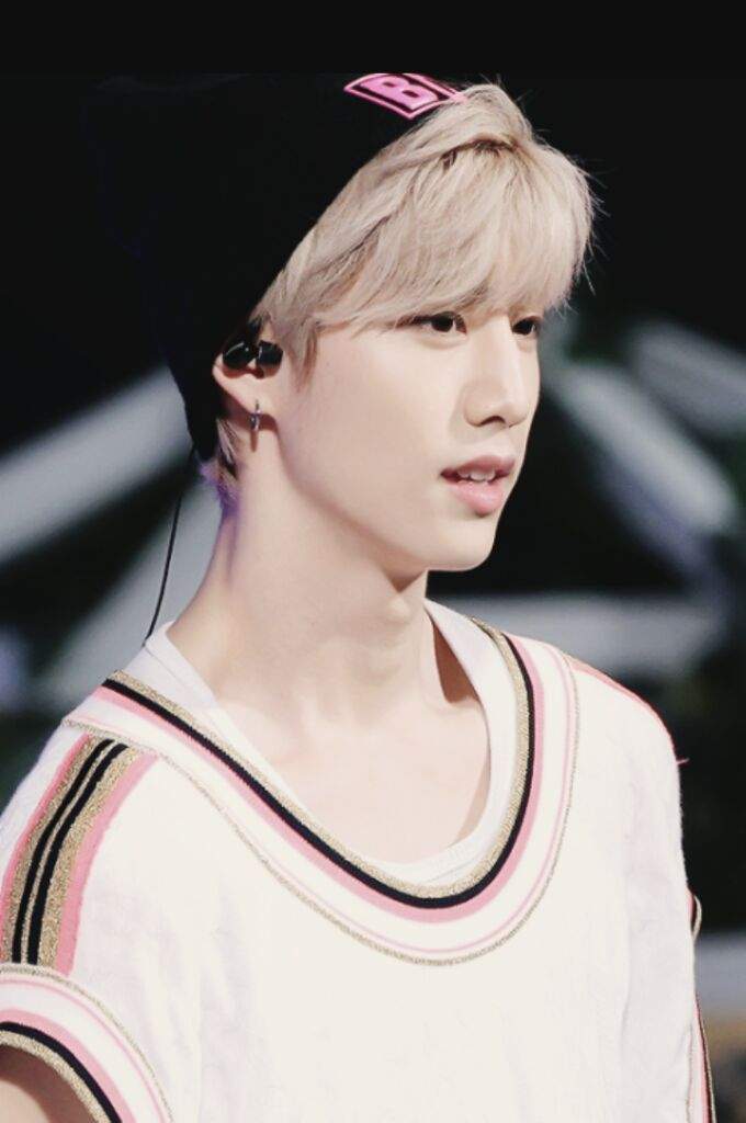 تخيل مارك K Pop كيبوب Amino