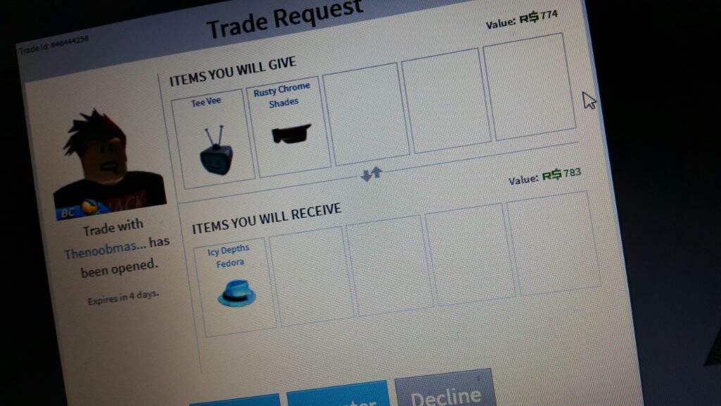 Should I Trade Roblox Amino - roblox rusty chrome shades