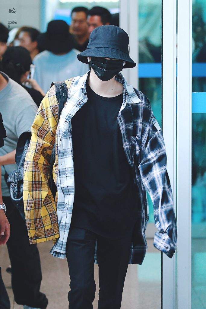 Yoongi airport fashion appreciation | ARMY's Amino