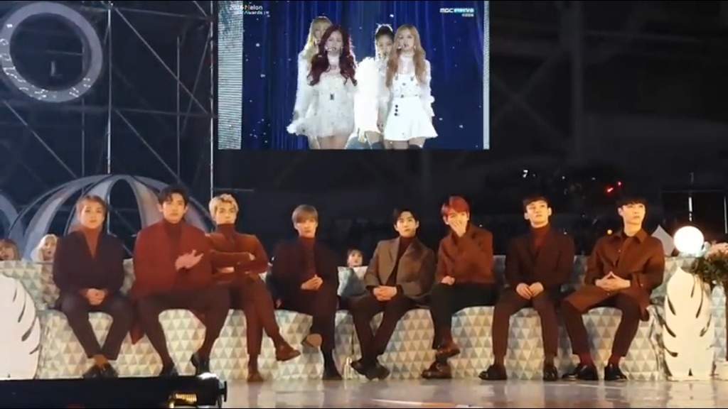 Exo reaction to blackpink BLINK (블링크) Amino