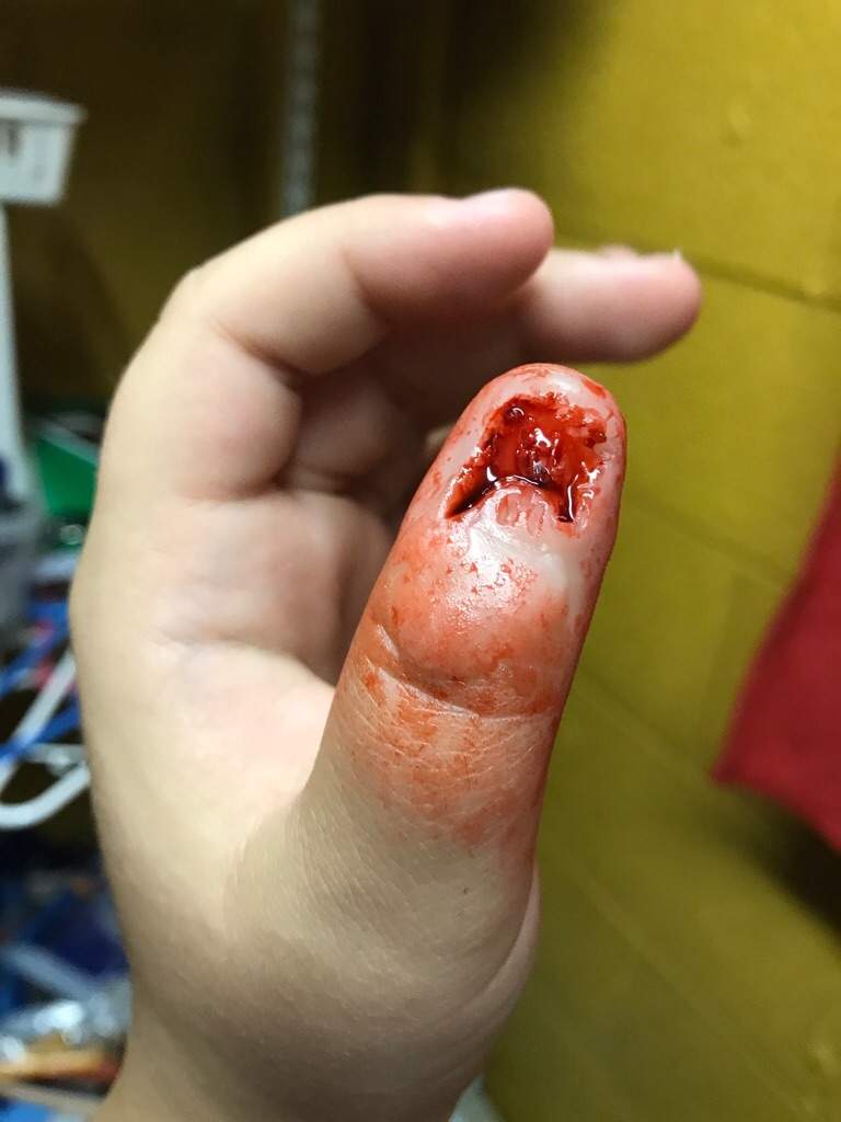 Simple Ripped Off Nail Special Effects Makeup Amino