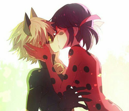 Featured image of post Anime Love Ladybug And Cat Noir Kiss - Chat noir and ladybug? laughed marinette, i imagine when you&#039;re fighting crime you don&#039;t have a.