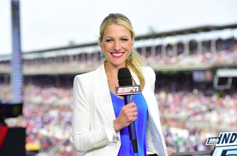 Lindsay Czarniak | Wiki | 🌎Celeb World🌎 Amino