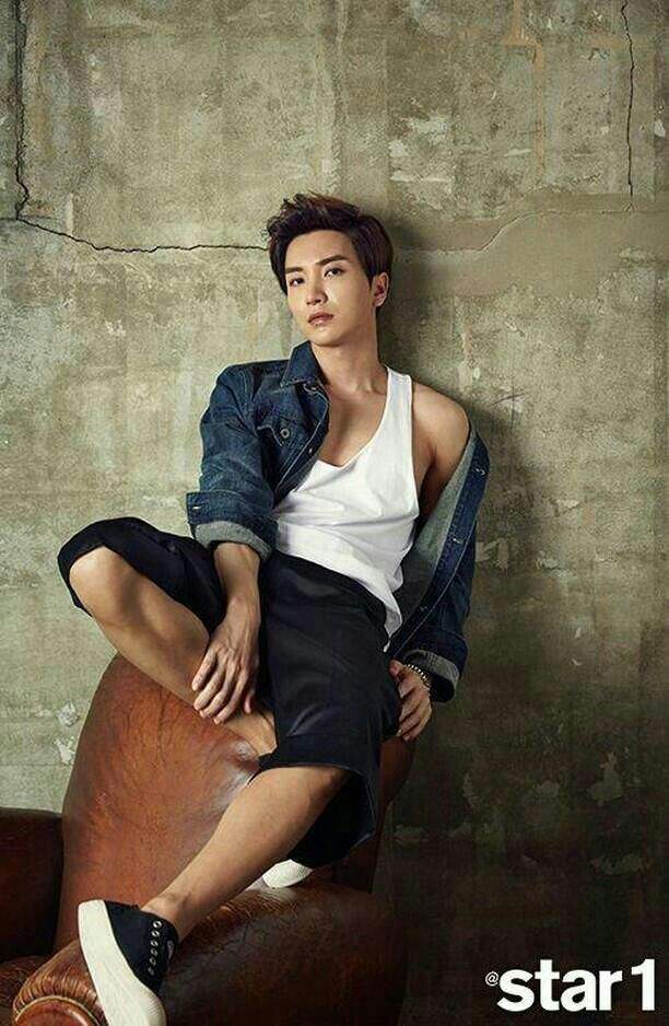 Park Jung Soo Leeteuk Super Junior Leader K Pop Amino