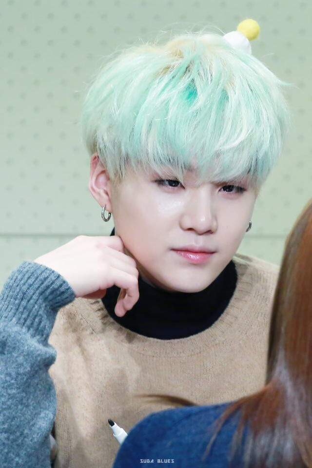 Suga || mint hair ⚜️ | ARMY's Amino