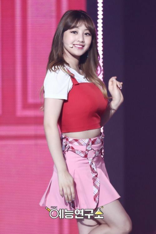 My Top 15 Jihyo Outfits Park Jihyo 박지효 Amino