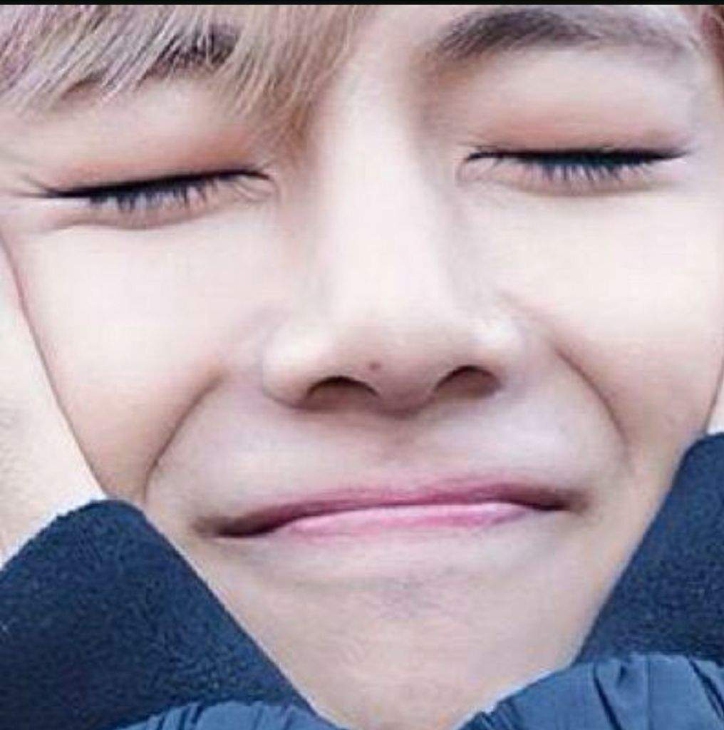 Taehyung's Nose Mole ♡ | ARMY's Amino