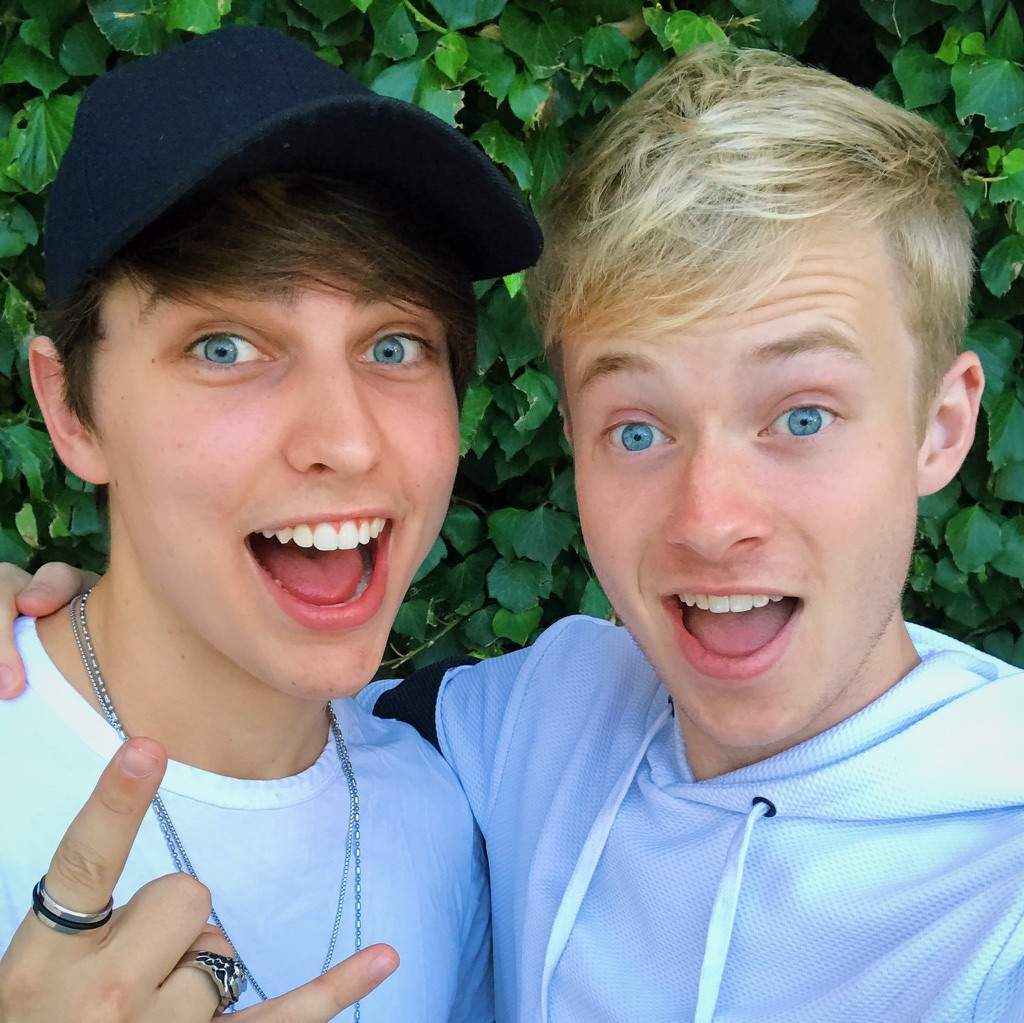 Pics of sam and colby.