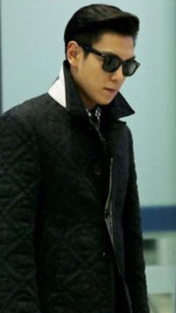 Top With Glasses Wiki Big Bang Amino Amino 4952