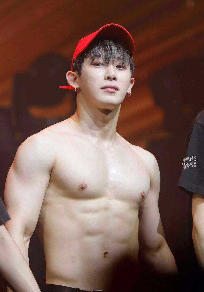 Wonho Body Appreciation | MONBEBE Amino