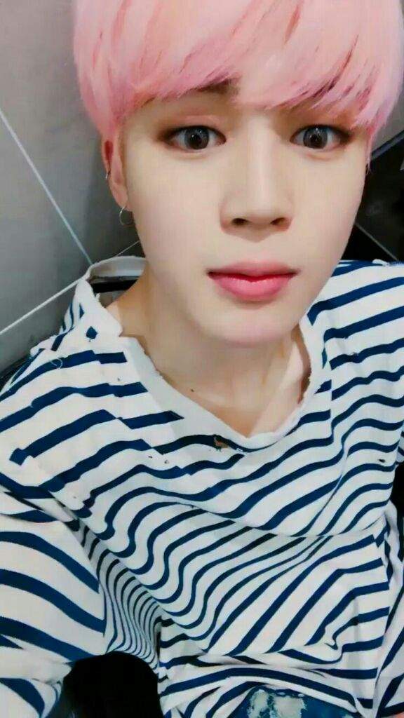 Jimin com cabelo rosa|• | Wiki | ARMY-BR Amino