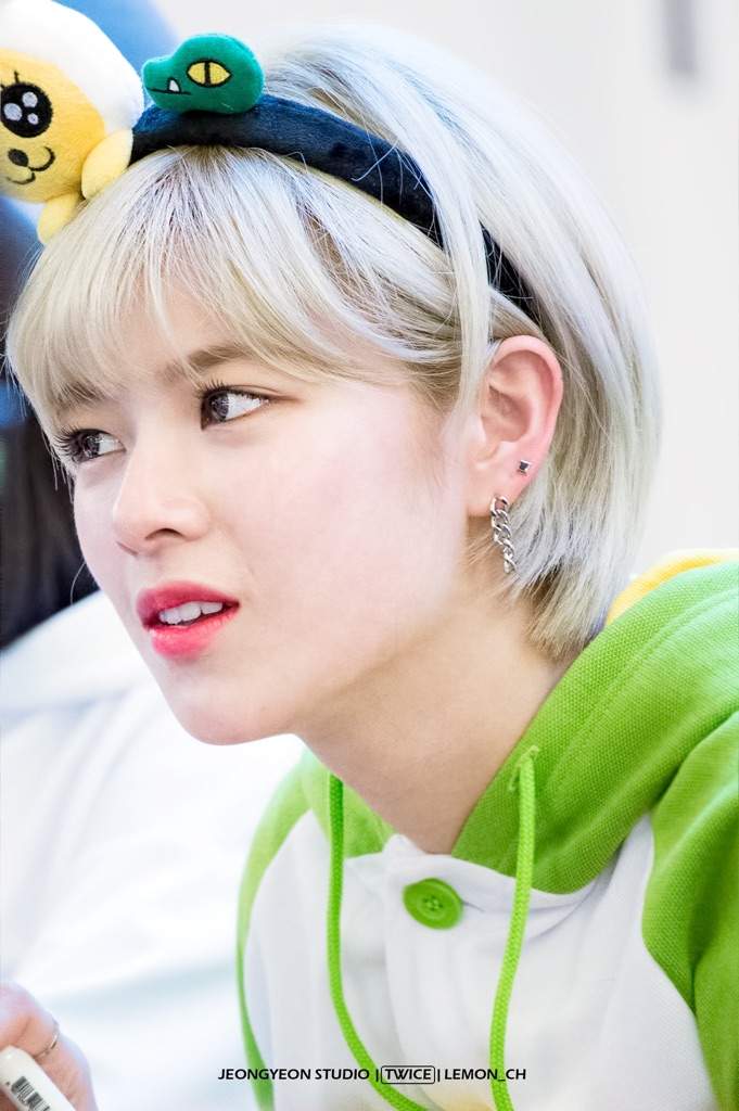 JEONGYEON HAIRSTYLES  Twice (트와이스)ㅤ Amino