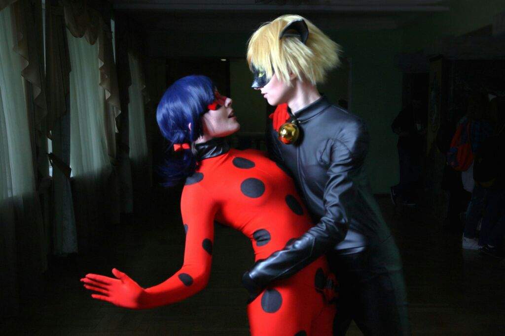 Ladybug And Chat Noir Cosplay Amino