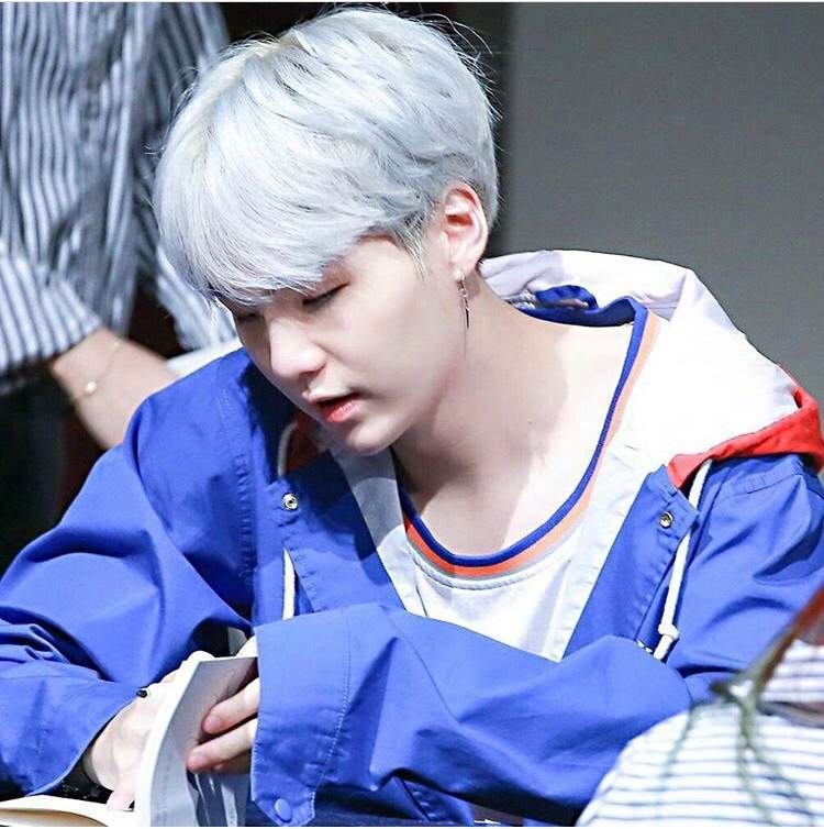 170930 BTS @ Sinchon Fansign | ARMY's Amino