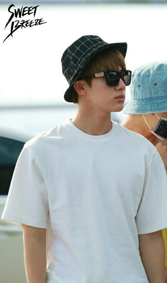jin bucket hat